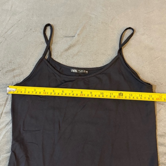 Zara Black Fitted Top
#1103 - Picture 2 of 6